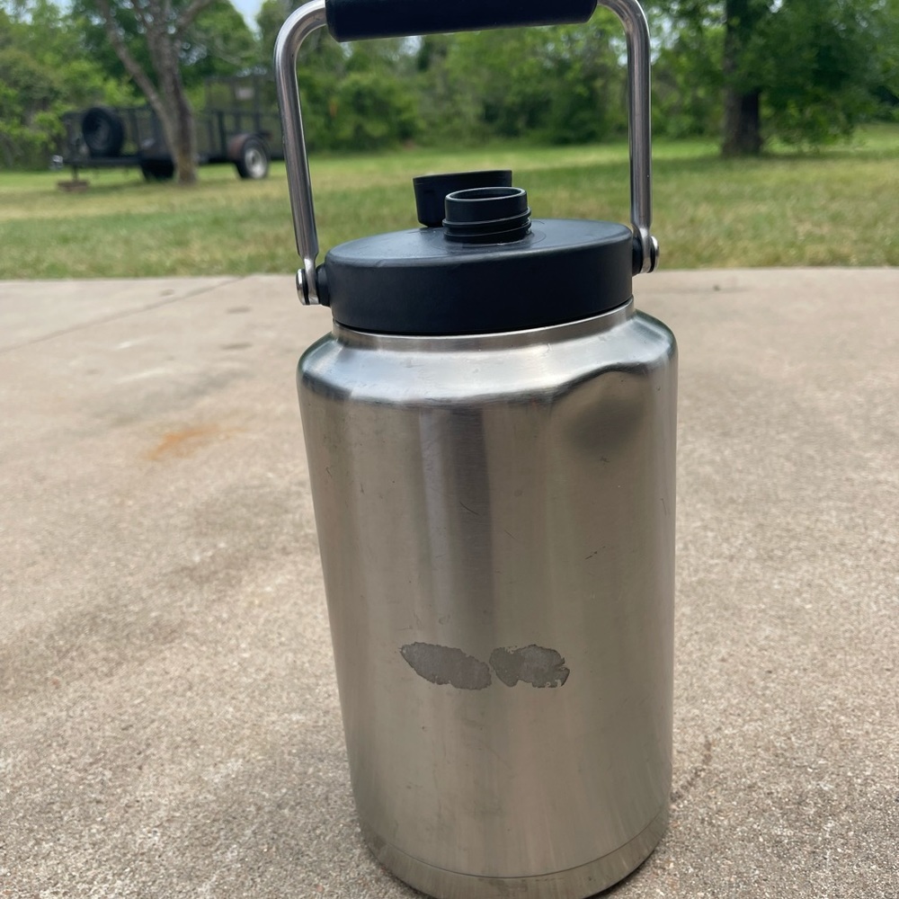 Yeti Gallon rambler